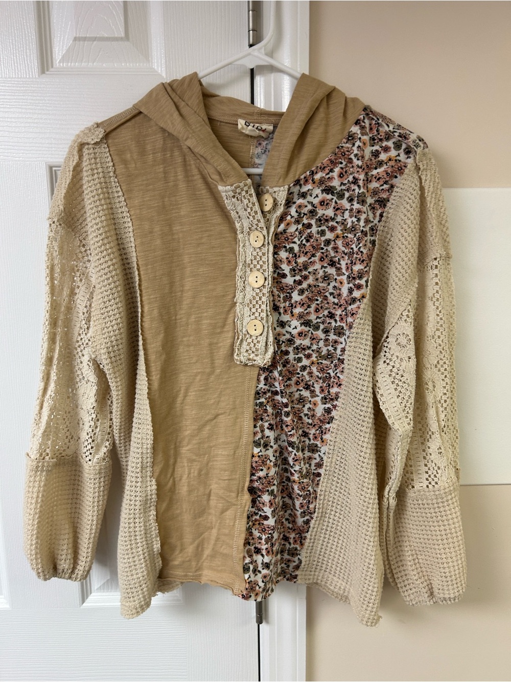 BiBi Floral Patchwork Lace Sleeve Slub Jersey Hoodie Long Sleeve Top